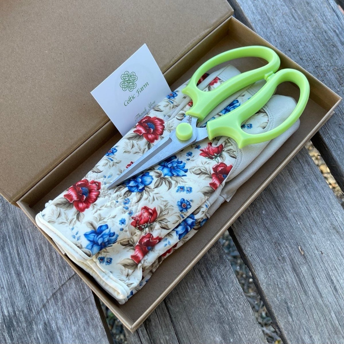 Garden Gift Box - Gloves and Herb Snips - Napa Valley Wildflower Co.