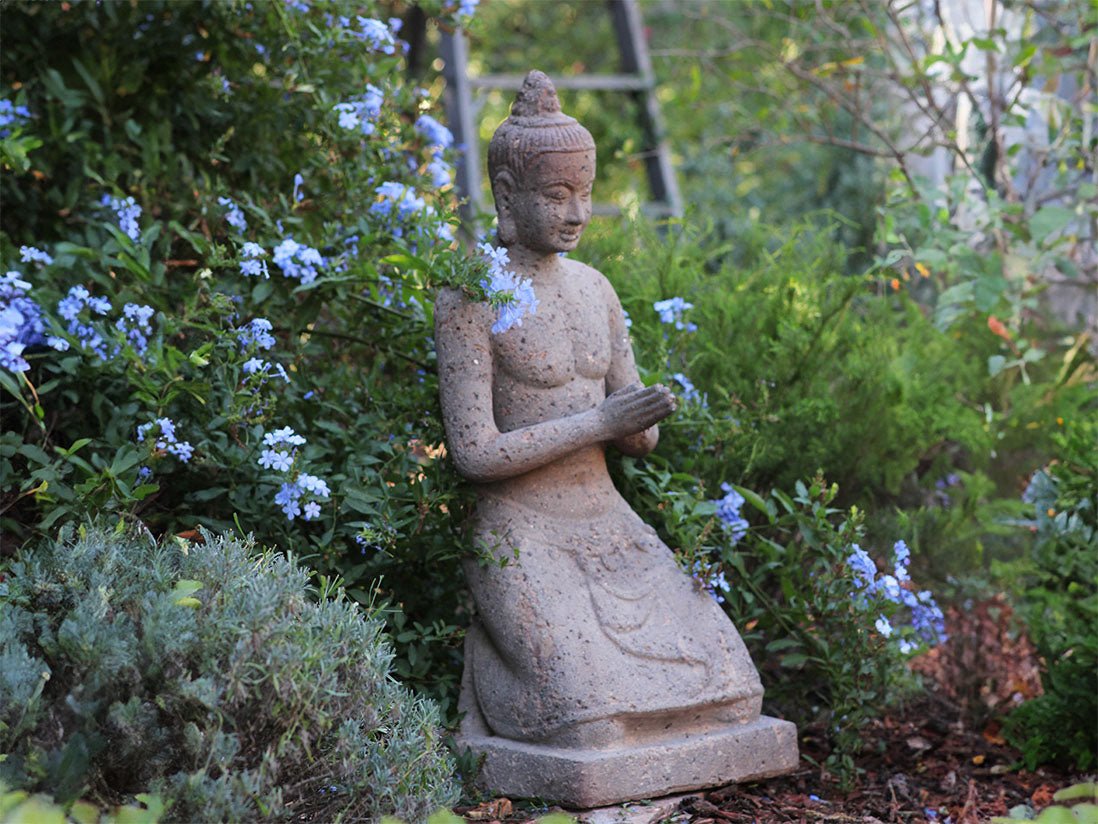 Praying Tribes Woman Garden Statue - Napa Valley Wildflower Co.