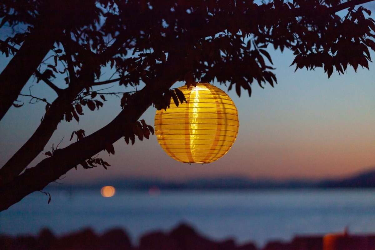 Soji Festival 12" Round Solar Lantern - Napa Valley Wildflower Co.