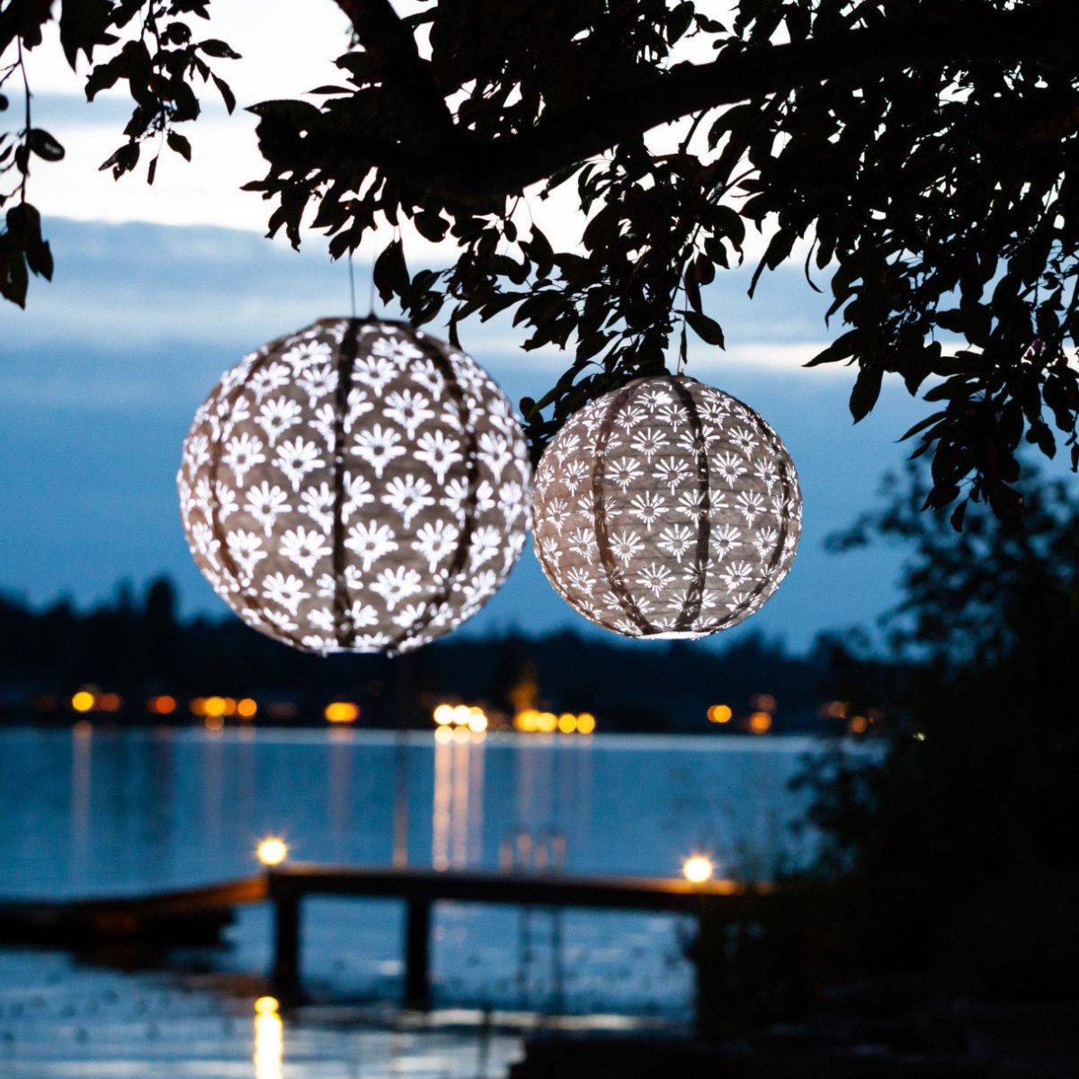 Soji Stella - Deco Globe - 12" Solar Lantern - Napa Valley Wildflower Co.