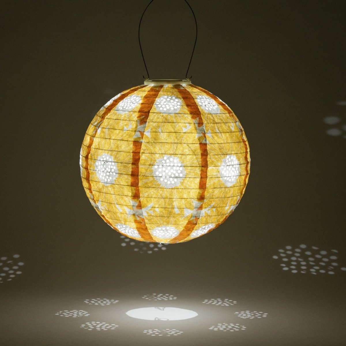 Soji™ Stella Sunflower 12" Solar Lantern - Napa Valley Wildflower Co.