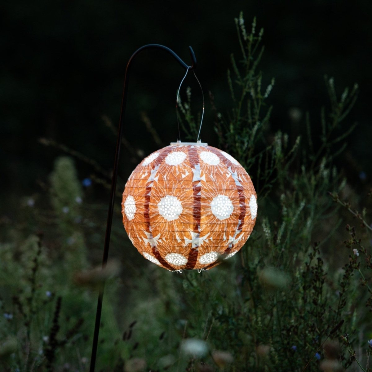 Soji™ Stella Sunflower 12" Solar Lantern - Napa Valley Wildflower Co.