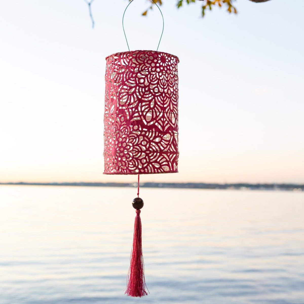 Soji Stella - Tassel Cylinder - 7.5" Solar Lantern - Napa Valley Wildflower Co.
