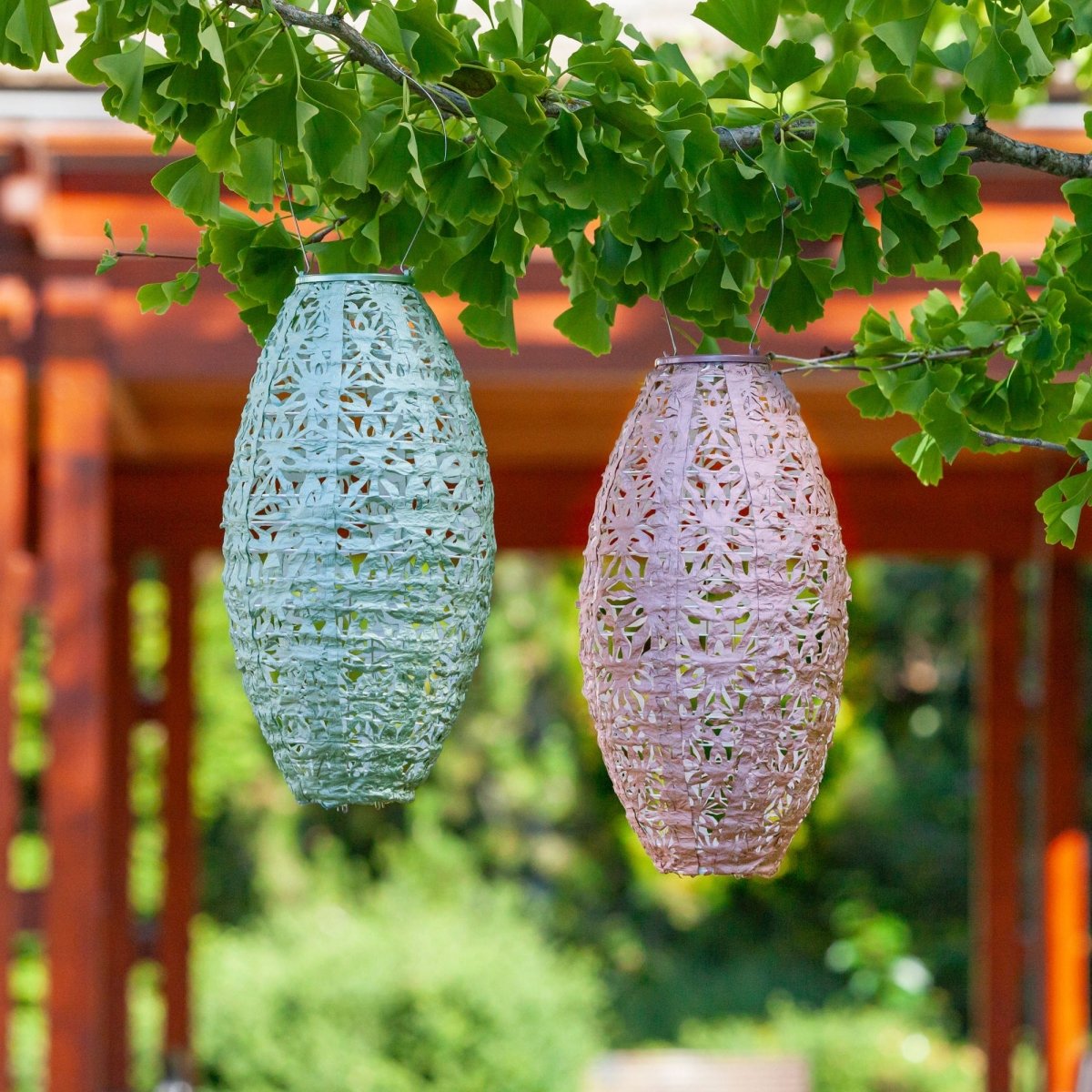 Soji™ Stella Wildflower Pod 15" Solar Lantern - Napa Valley Wildflower Co.