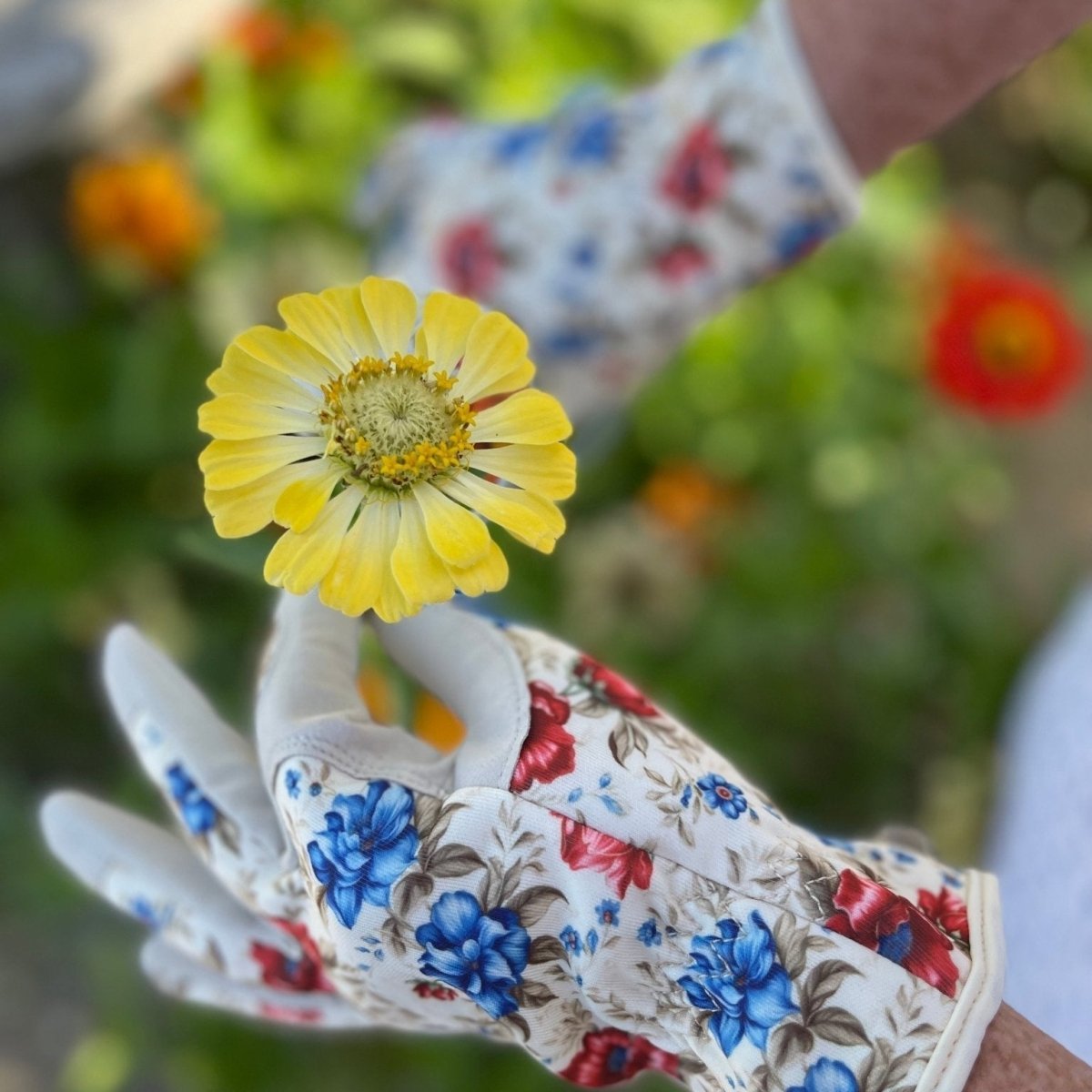 "The Caroline" Floral Gardening Gloves - Napa Valley Wildflower Co.