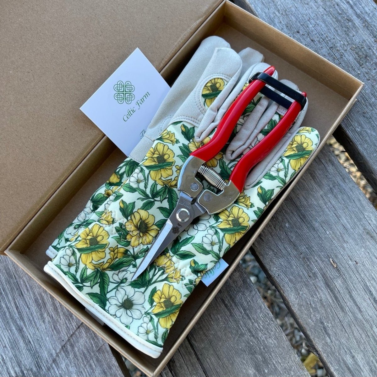 The Gardener's Snips & Gloves Gift Set - Napa Valley Wildflower Co.