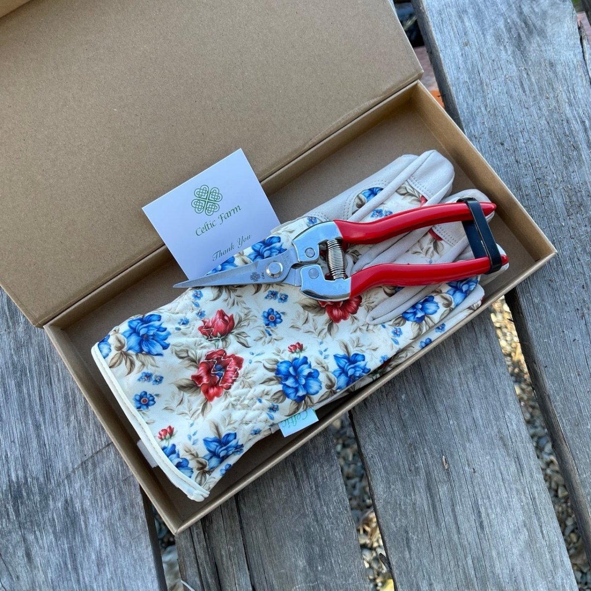 The Gardener's Snips & Gloves Gift Set - Napa Valley Wildflower Co.