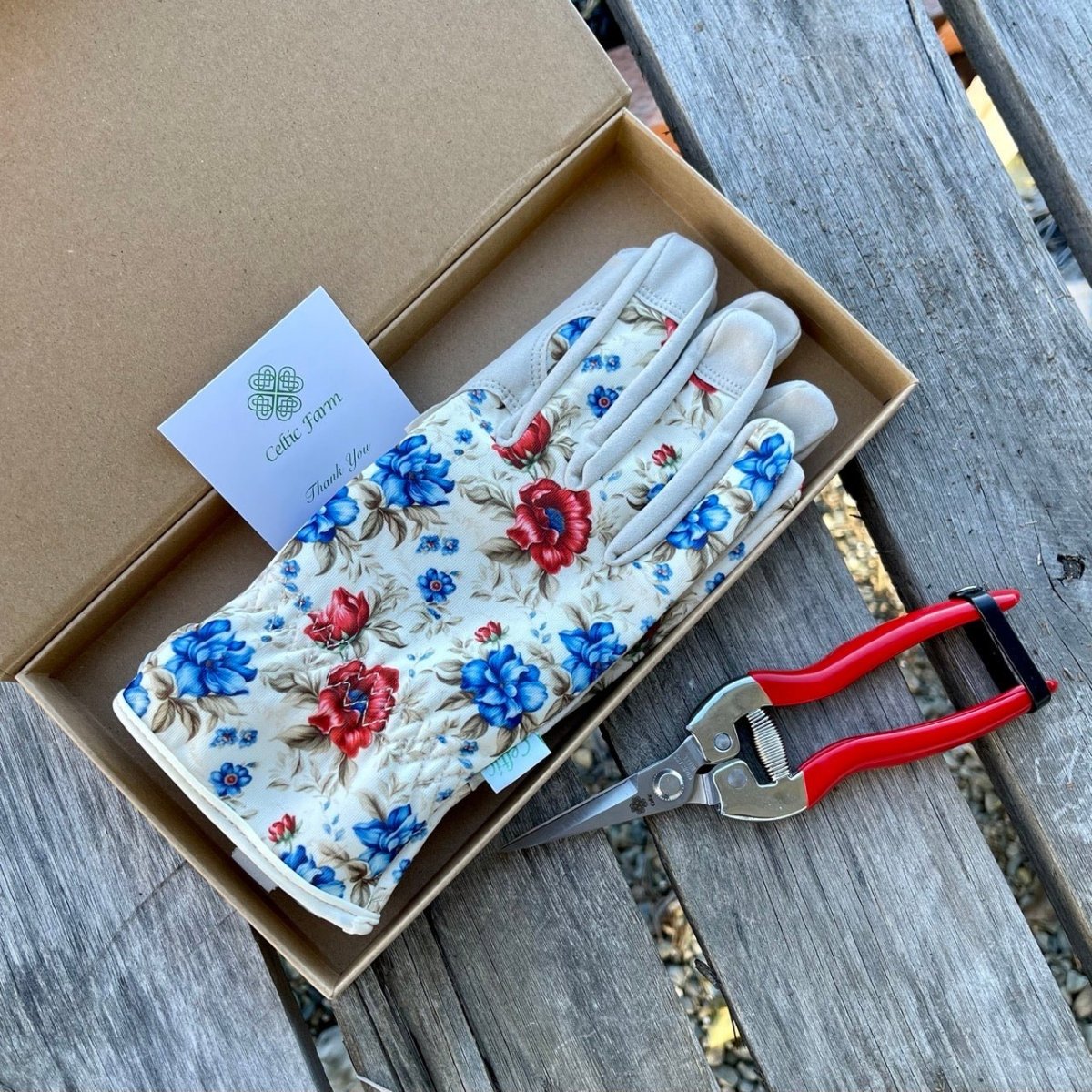 The Gardener's Snips & Gloves Gift Set - Napa Valley Wildflower Co.