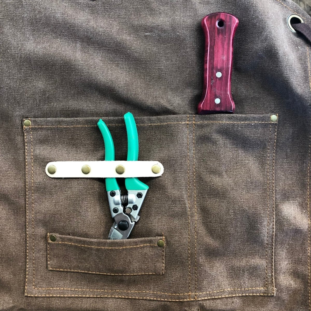 The Gardener's Waxed Canvas Apron - Napa Valley Wildflower Co.