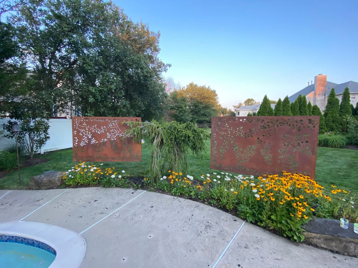 Wattle Twig Privacy Screen – Decorative Steel Wall & Garden Panel 46" - Napa Valley Wildflower Co.